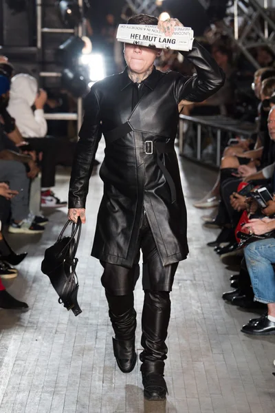 Look 27